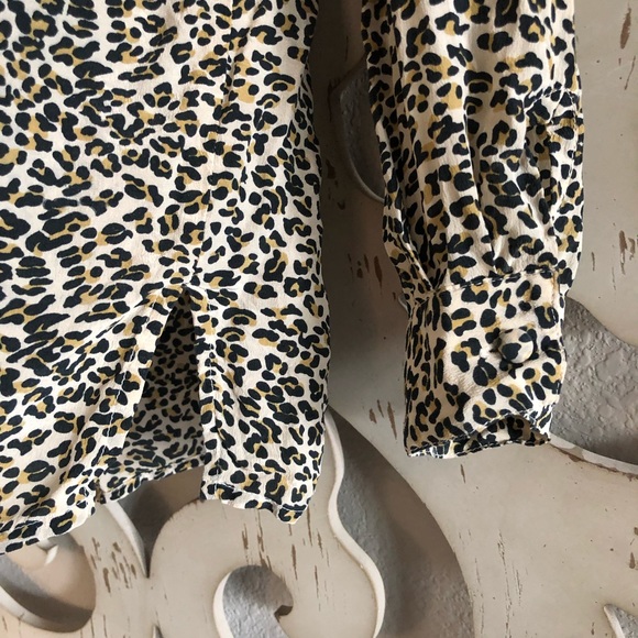 Vintage Leopard Animal Print Silk Button Up - Picture 6 of 7